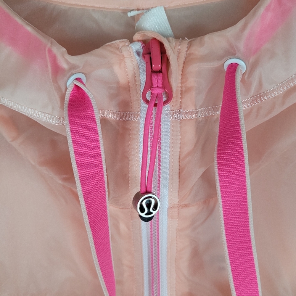 LULULEMON | Transparent-See windproof jacket - Picture 3 of 9